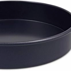 Zyliss Runde Springform Mit Antihaftbeschichtung Und Abnehmbarem Boden, 20 Cm 13 Zyliss Runde Springform Mit Antihaftbeschichtung Und Abnehmbarem Boden, 20 Cm -KitchenAid shop 220 E980195 8inch Removable Base Cake pan Detail Edge 1