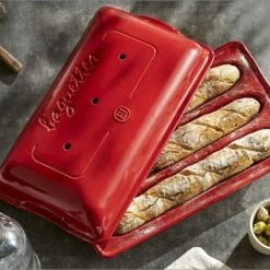 Emile Henry Baguette-Backform In Grand Cru -KitchenAid shop EH 5506 Amb Moule 3Baguettes Baker 3Baguettes top H2