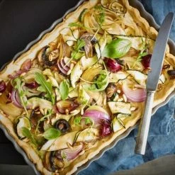 Emile Henry Kuchenform Rechteckig In Feu Doux -KitchenAid shop EH 6038 Amb PlatTarteRect RectTartDish OnionTart Top2 H HD min 2