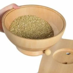 Schnitzer Kombimühle Vario Mit Holztrichter -KitchenAid shop Trichter befuellt Hand 1